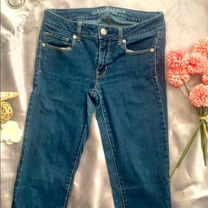 🌺AMERICAN EAGLE SKINNY JEANS 6🌺